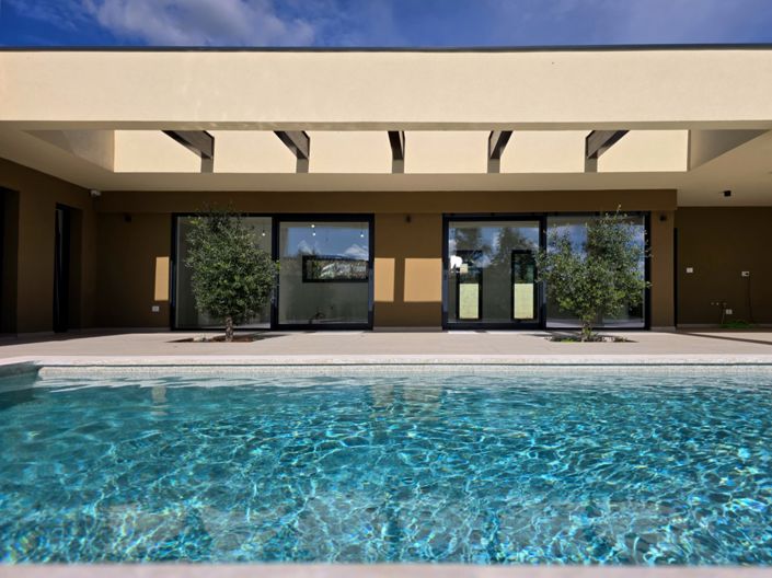 Image No.1-3 Bed Property for sale