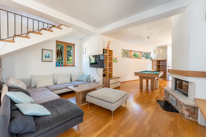 Image No.13-4 Bed Property for sale