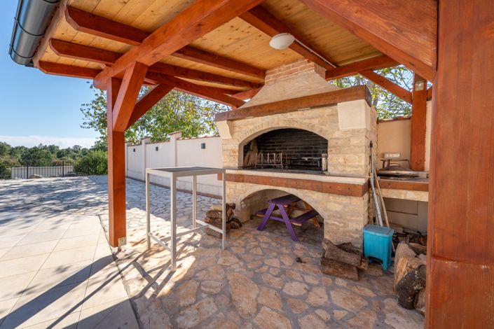 Image No.3-4 Bed Property for sale