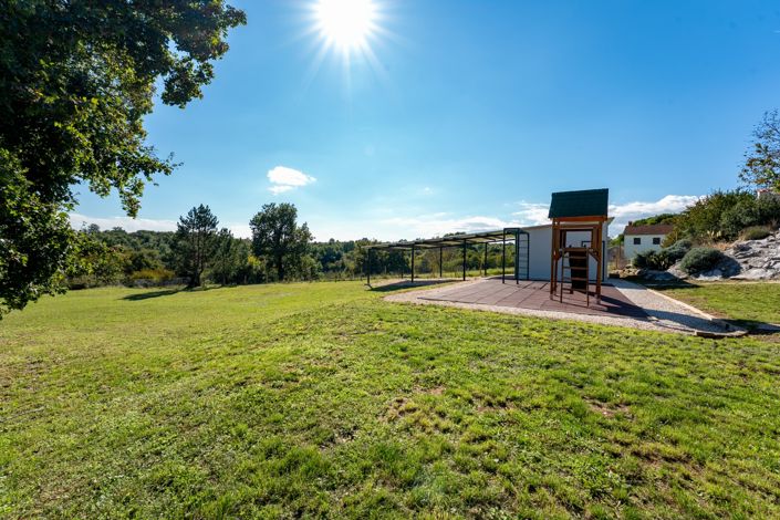 Image No.8-4 Bed Property for sale