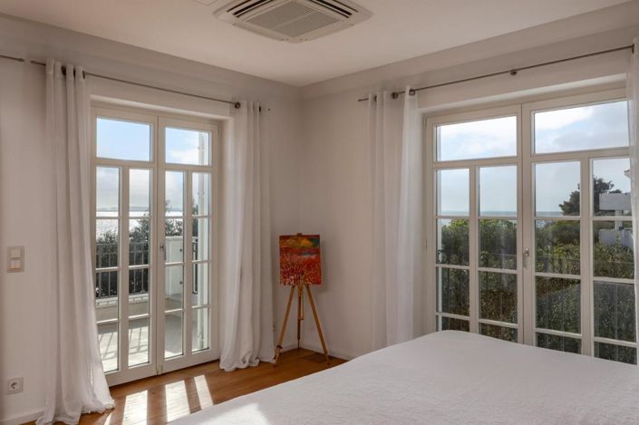 Image No.19-3 Bed Property for sale