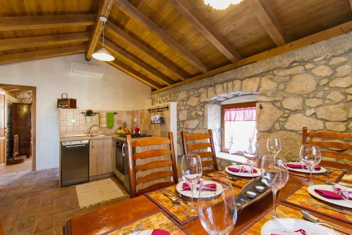 Image No.15-3 Bed Property for sale