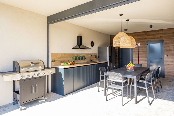 Image No.21-4 Bed Property for sale