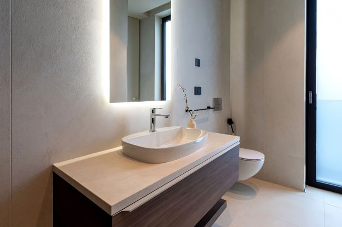 Image No.16-4 Bed Property for sale