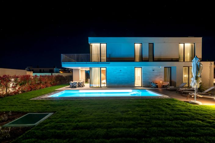 Image No.18-4 Bed Property for sale