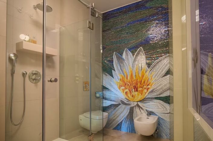 Image No.14-5 Bed Property for sale