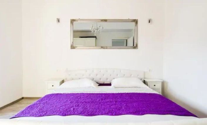 Image No.7-8 Bed Property for sale