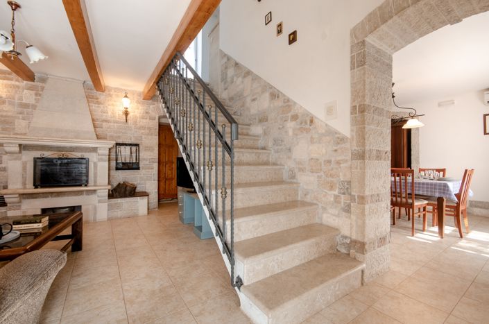 Image No.11-4 Bed Property for sale