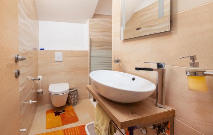 Image No.23-3 Bed Property for sale