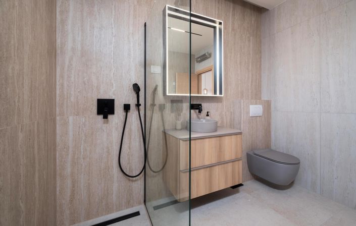 Image No.25-3 Bed Property for sale