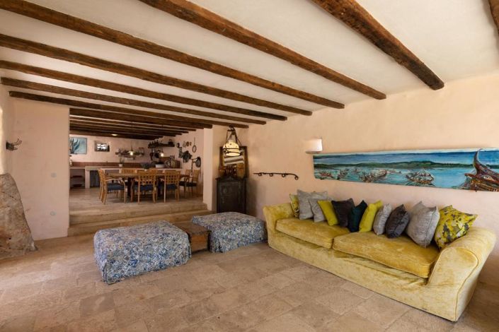 Image No.14-4 Bed Property for sale