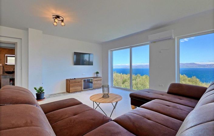 Image No.15-4 Bed Property for sale