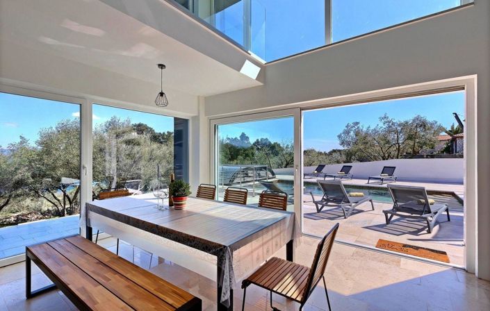 Image No.7-4 Bed Property for sale