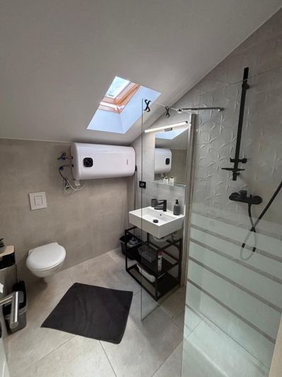 Image No.6-4 Bed Property for sale