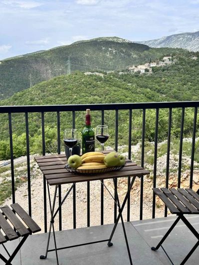 Image No.8-4 Bed Property for sale