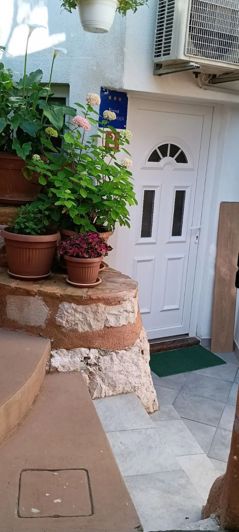 Image No.7-2 Bed Property for sale