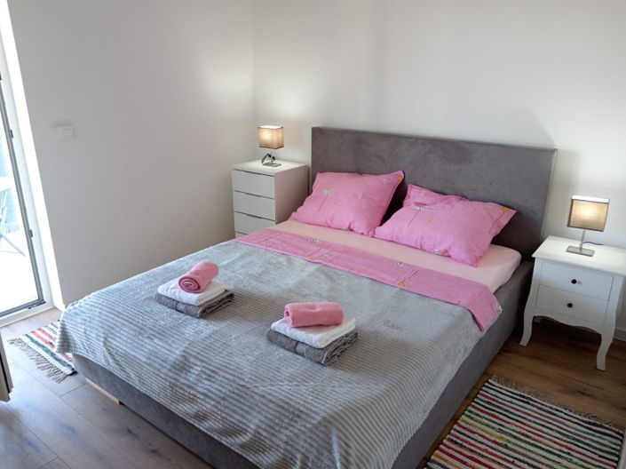 Image No.21-12 Bed Property for sale