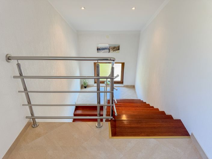 Image No.13-2 Bed Property for sale