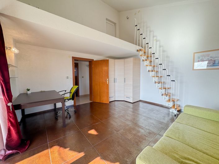 Image No.9-2 Bed Property for sale