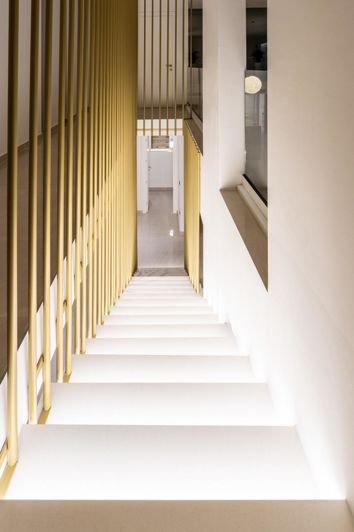 Image No.17-5 Bed Property for sale