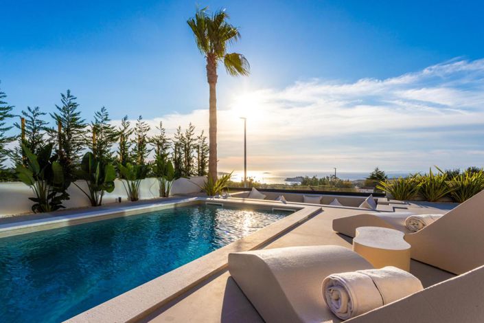 Image No.6-5 Bed Property for sale