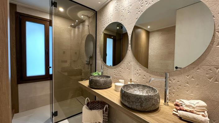 Image No.17-3 Bed Villa for sale