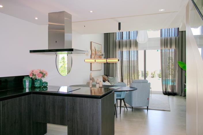 Image No.8-3 Bed Semi-Detached for sale