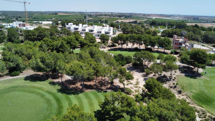 Image No.9-3 Bed Villa for sale