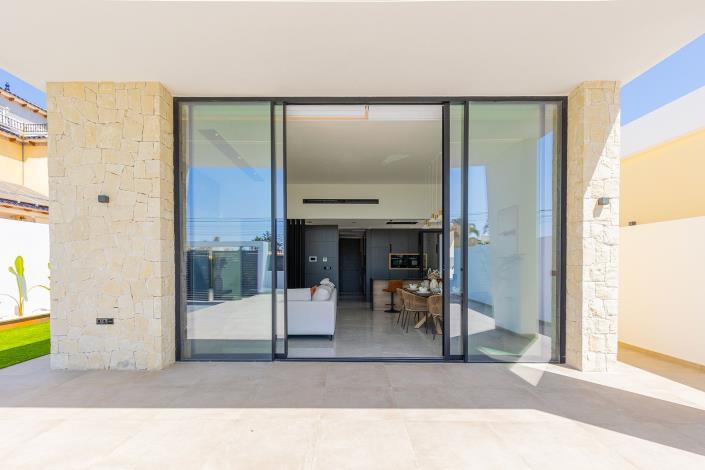 Image No.7-3 Bed Villa for sale