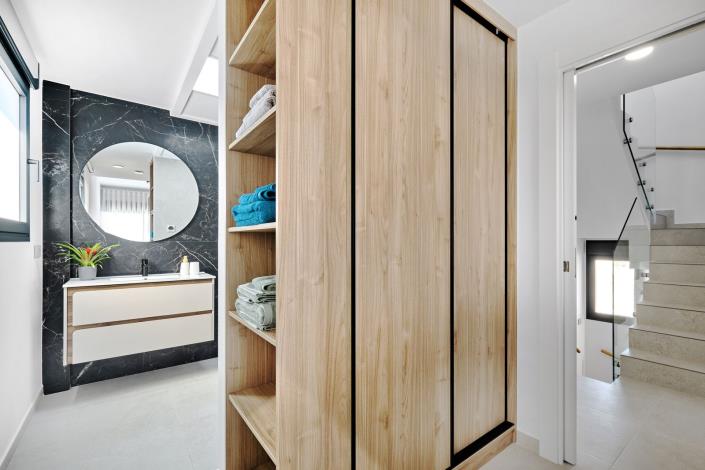 Image No.26-3 Bed Villa for sale