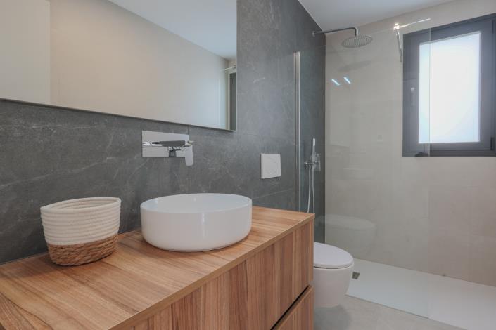 Image No.18-3 Bed Villa for sale