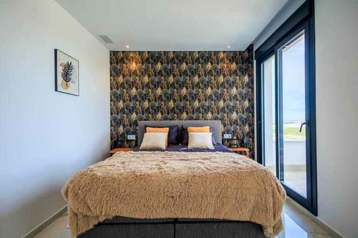 Image No.22-3 Bed Villa / Detached for sale