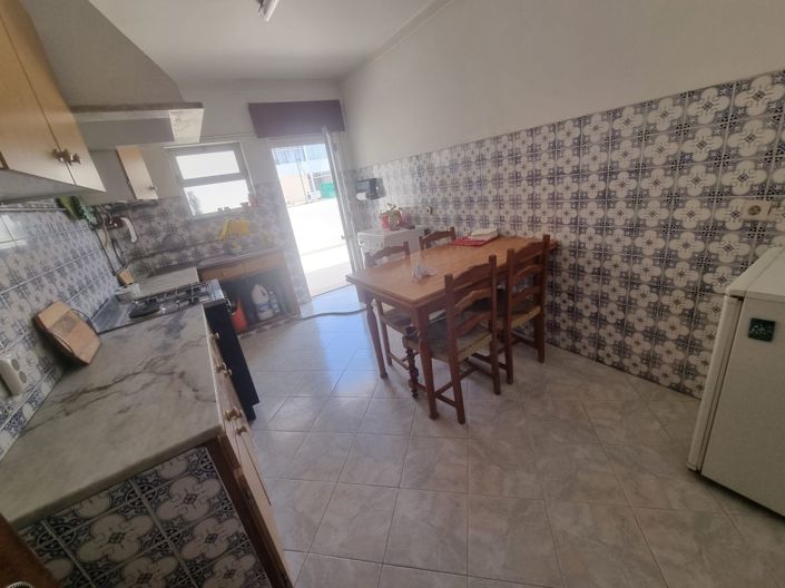 Image No.15-3 Bed Apartment for sale