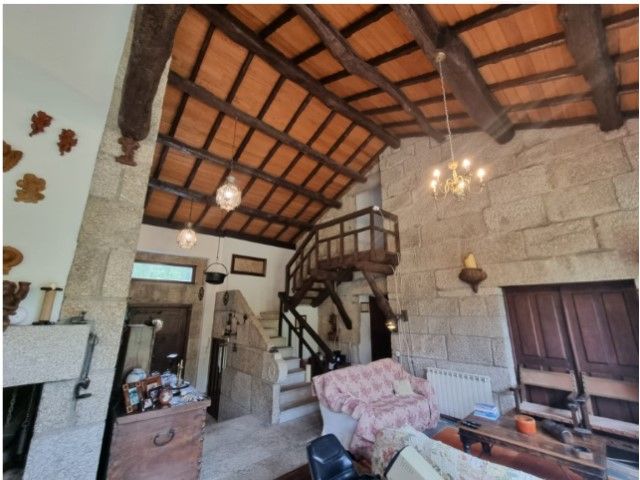 Image No.20-9 Bed House for sale