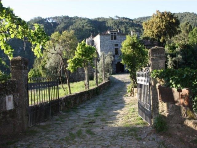 Image No.9-9 Bed House for sale