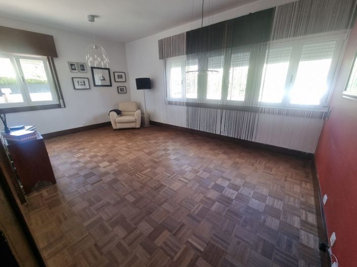 Image No.1-3 Bed Apartment for sale