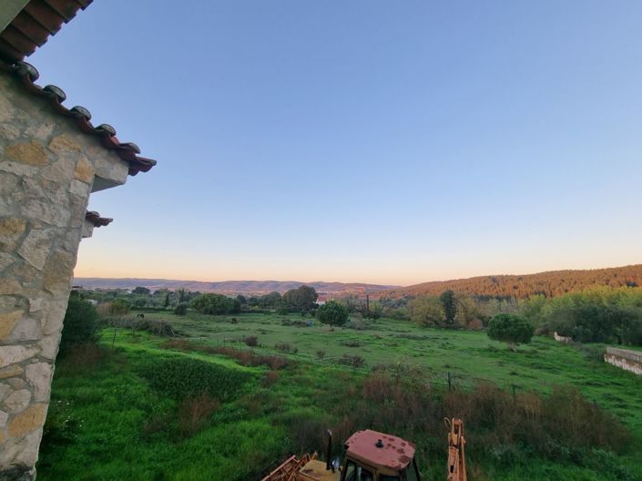 Image No.2-6 Bed House for sale