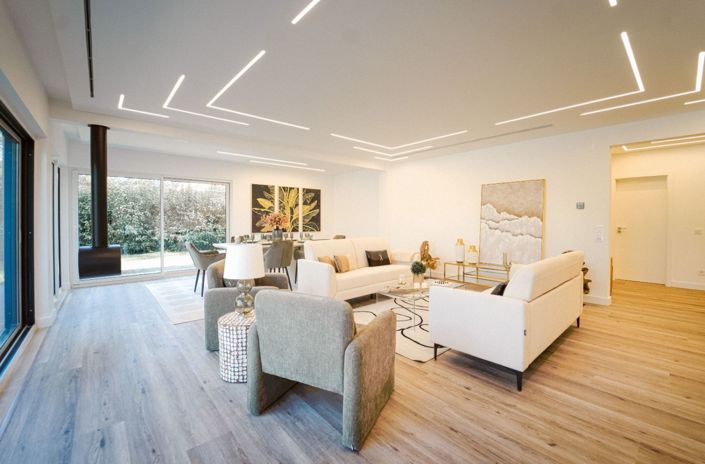 Image No.17-4 Bed House for sale