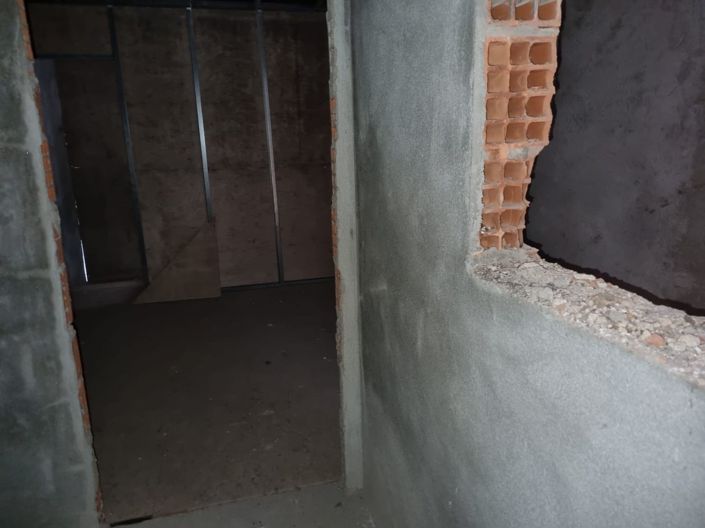 Image No.10-4 Bed House for sale