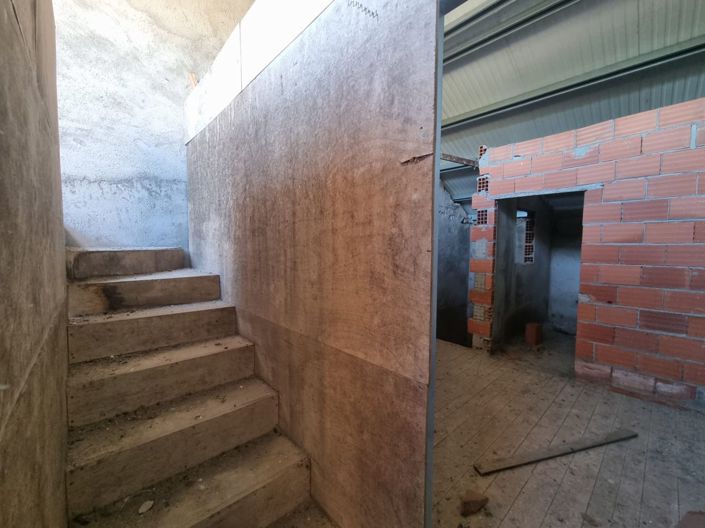 Image No.13-4 Bed House for sale