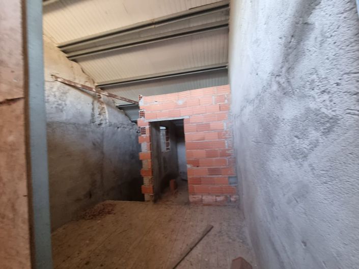 Image No.14-4 Bed House for sale