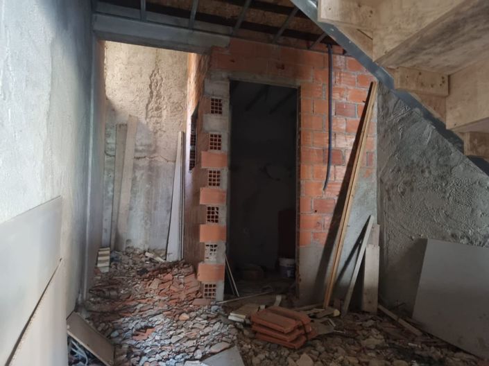 Image No.3-4 Bed House for sale