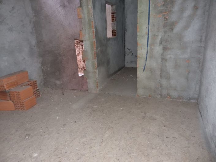 Image No.9-4 Bed House for sale