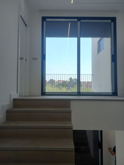 Image No.10-3 Bed House for sale