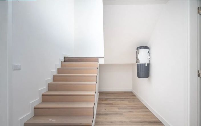 Image No.18-3 Bed House for sale