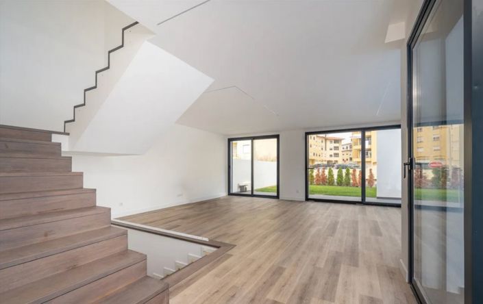 Image No.22-3 Bed House for sale