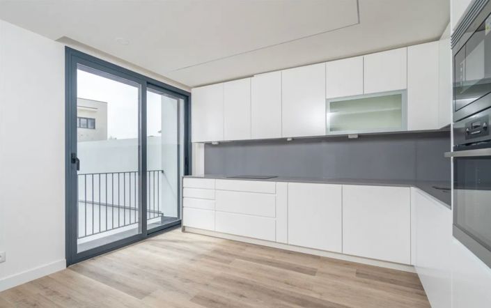 Image No.25-3 Bed House for sale