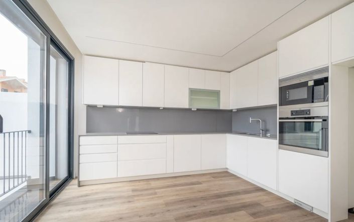 Image No.26-3 Bed House for sale