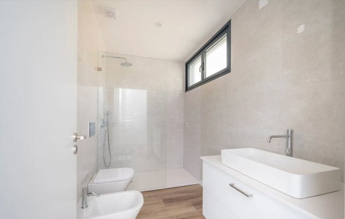 Image No.31-3 Bed House for sale