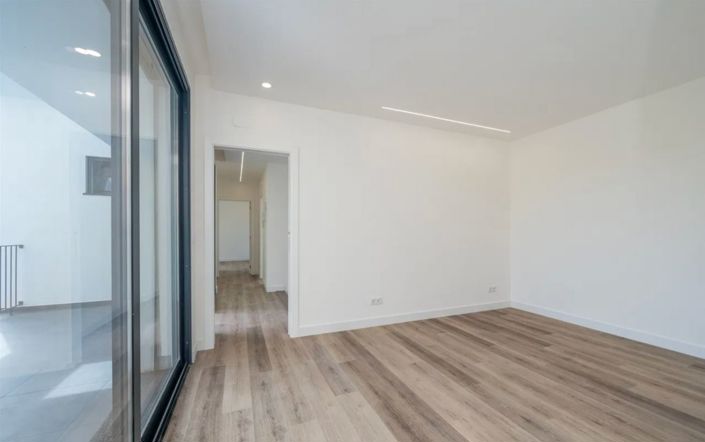 Image No.33-3 Bed House for sale